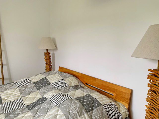 Mittleres Schlafzimmer im Obergeschoß Südseite mit Gartenblick